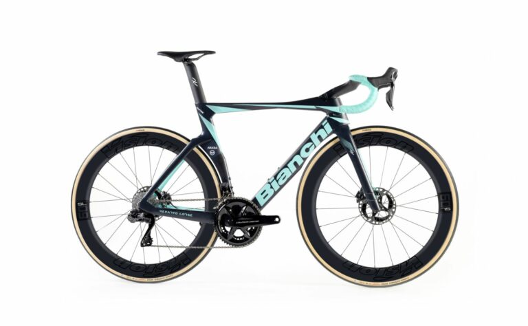 Bianchi Oltre RC Arkea B&B Hotels Replica